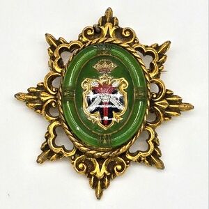 Antique Victorian heraldic brooch: It features a Griffin And Crown Coat of Arms